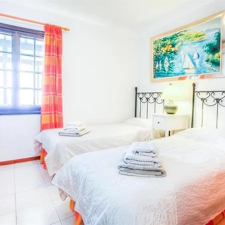Sleeps 8 Pool Air Con Wifi ヴィラ *
